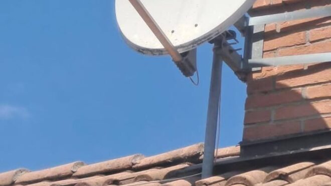 Segnale Sky ripristinato in condominio a Siziano — cavi...